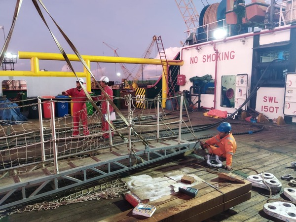 Load test gangway Photo